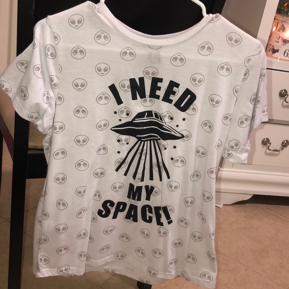 alien tshirt